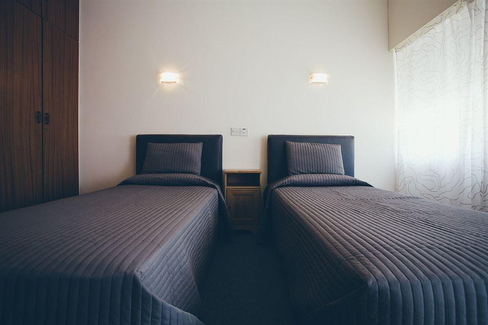 Vega Apartments Лимасол Екстериор снимка