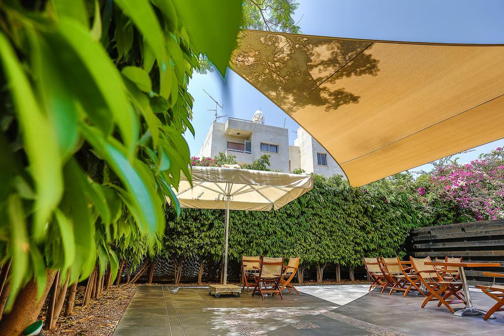 Vega Apartments Лимасол Екстериор снимка