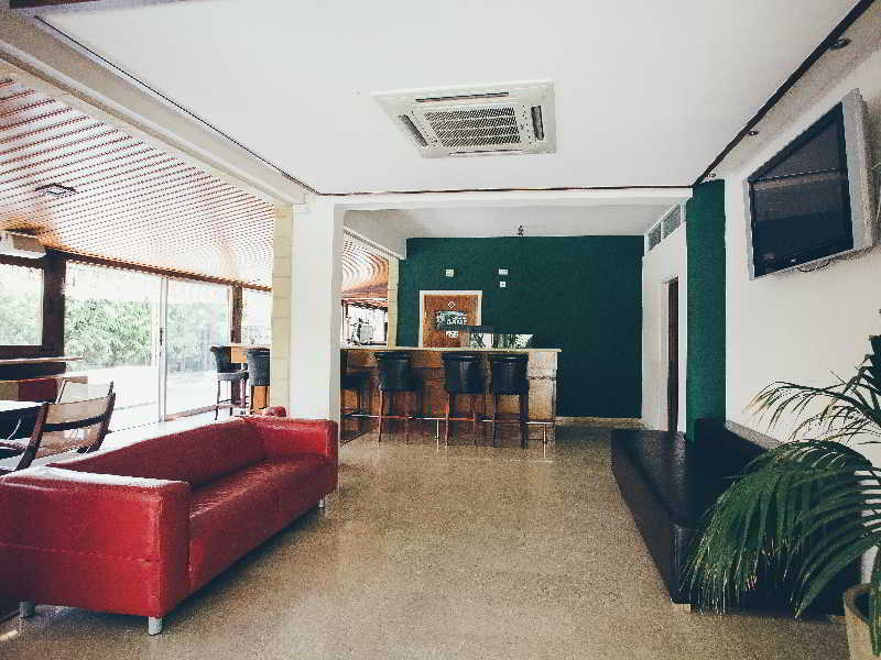 Vega Apartments Лимасол Екстериор снимка
