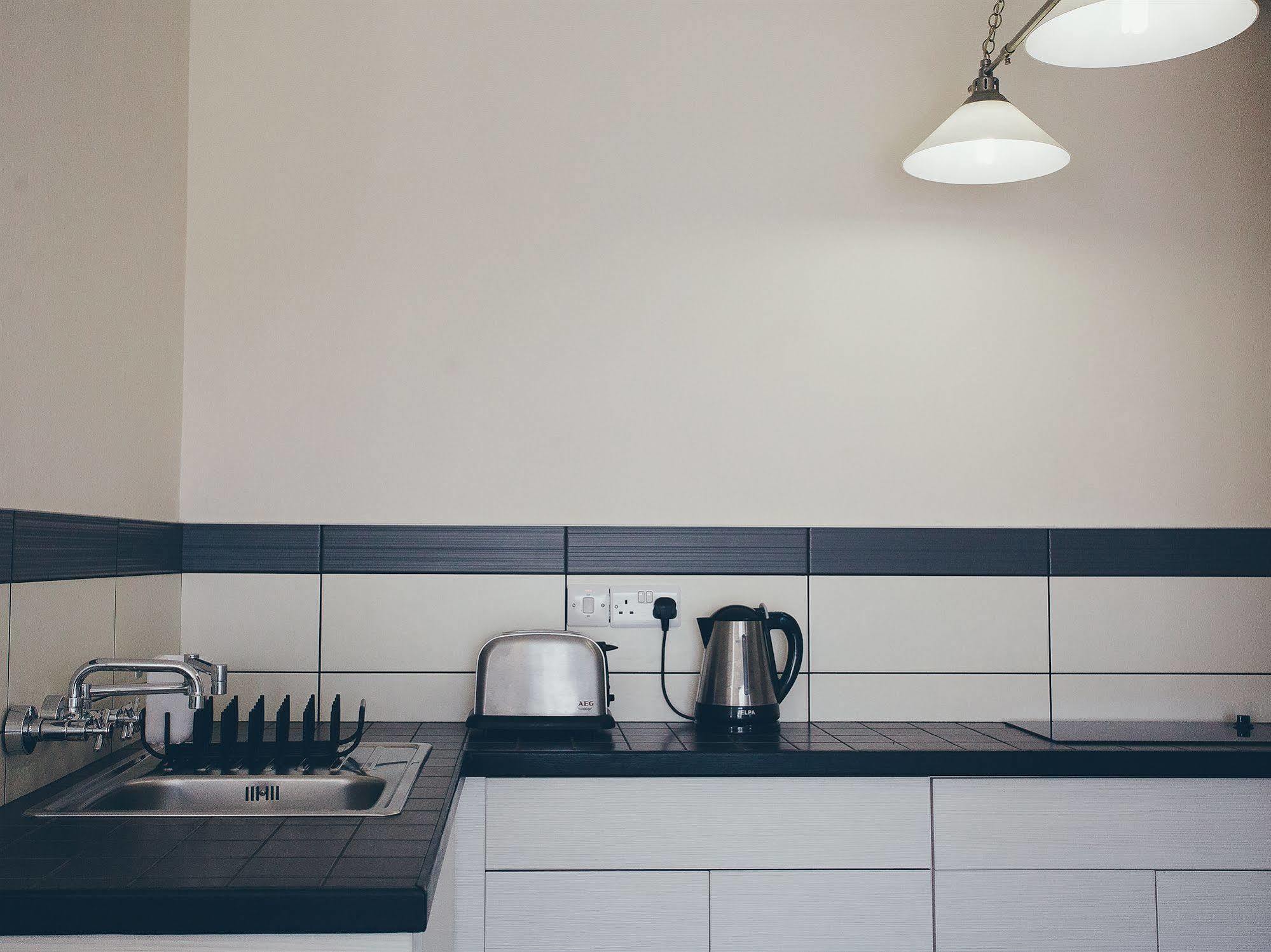 Vega Apartments Лимасол Екстериор снимка