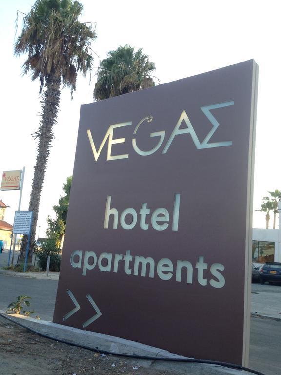 Vega Apartments Лимасол Екстериор снимка